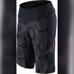 Luxe Women Bike Shorts size XL